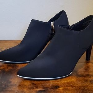 Bandolino Black Booties US 8.5 women's